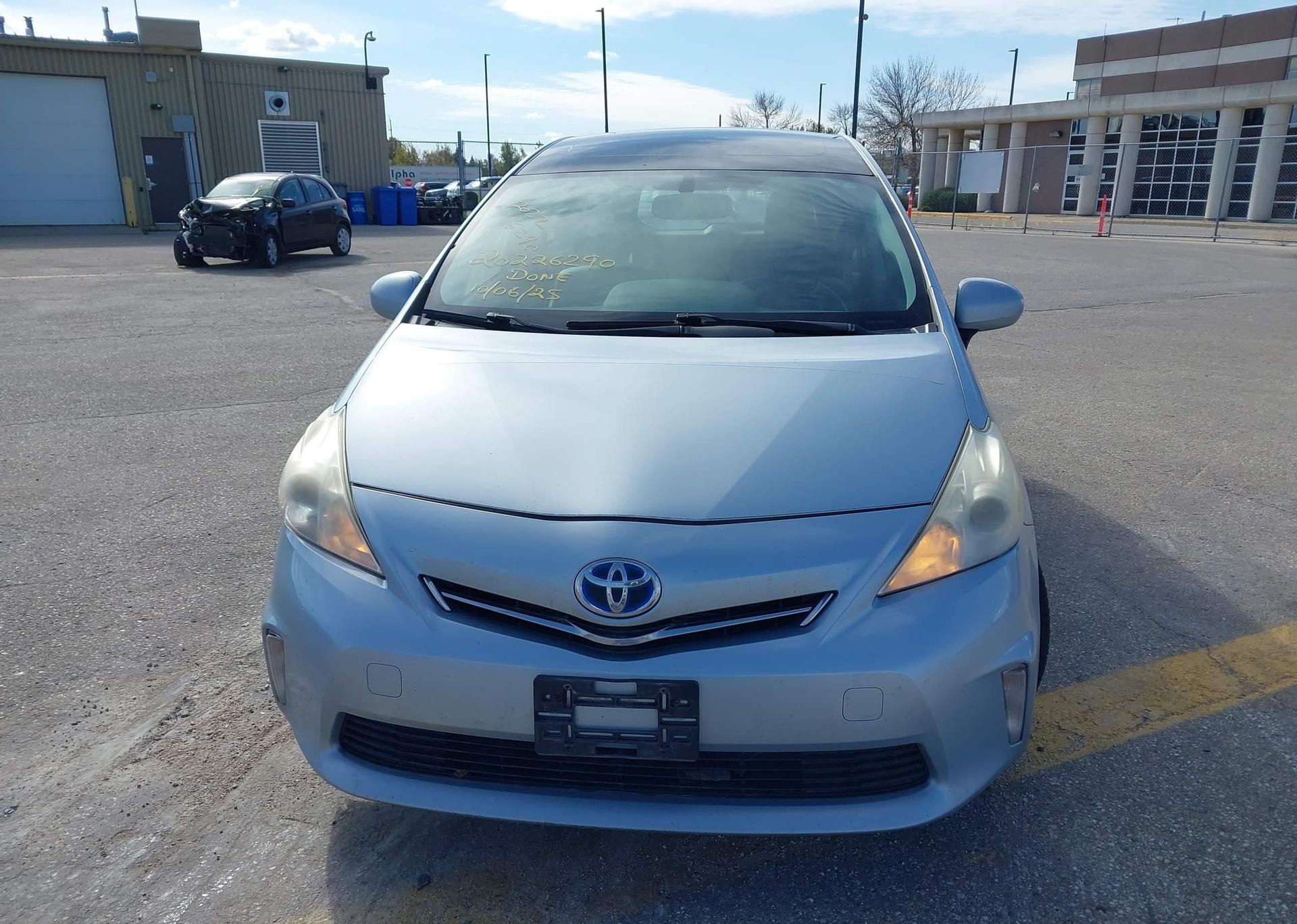 2012 TOYOTA PRIUS V