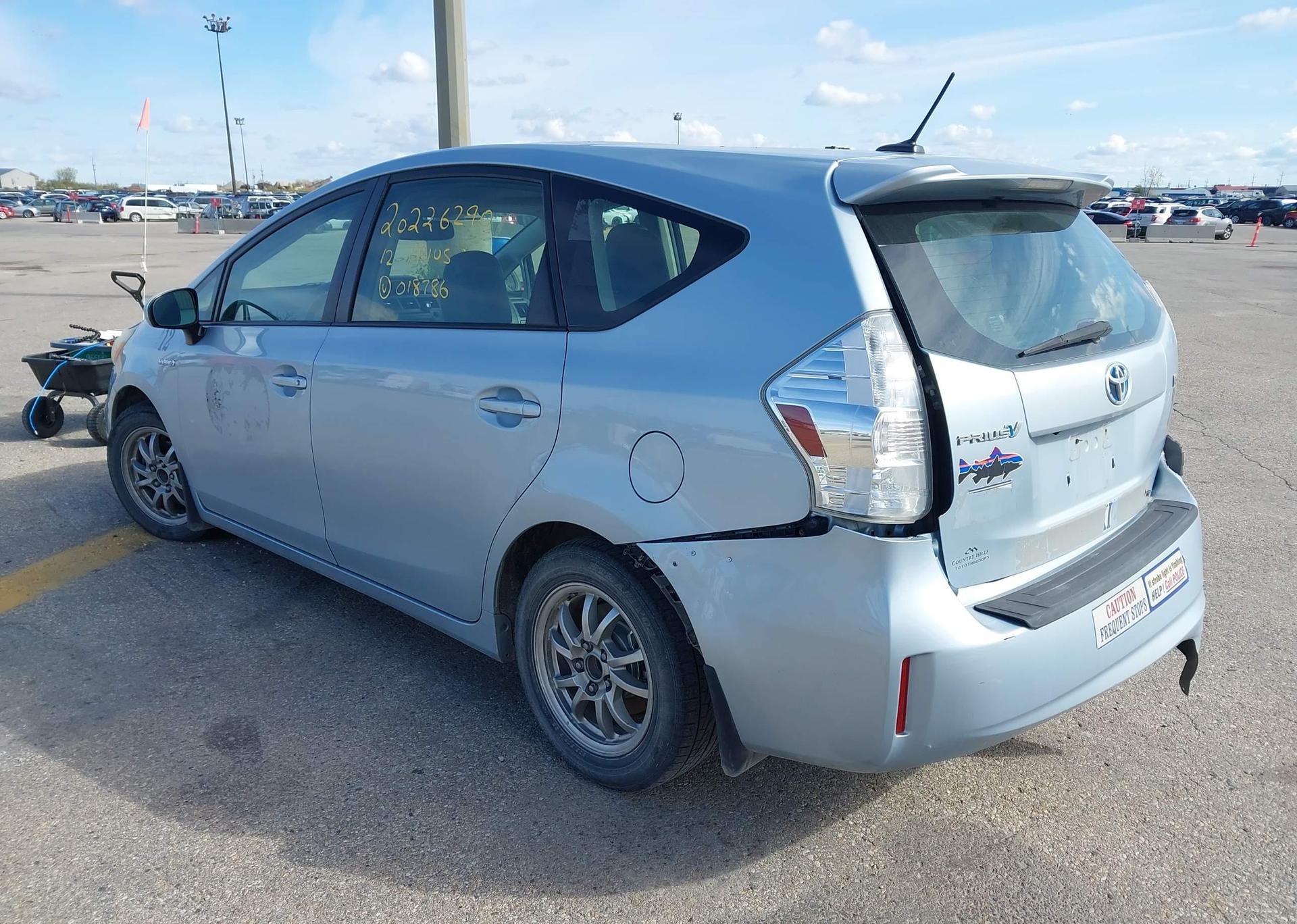 2012 TOYOTA PRIUS V