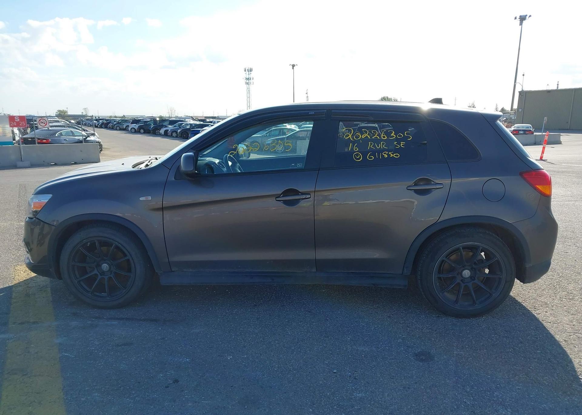 2016 MITSUBISHI RVR SE