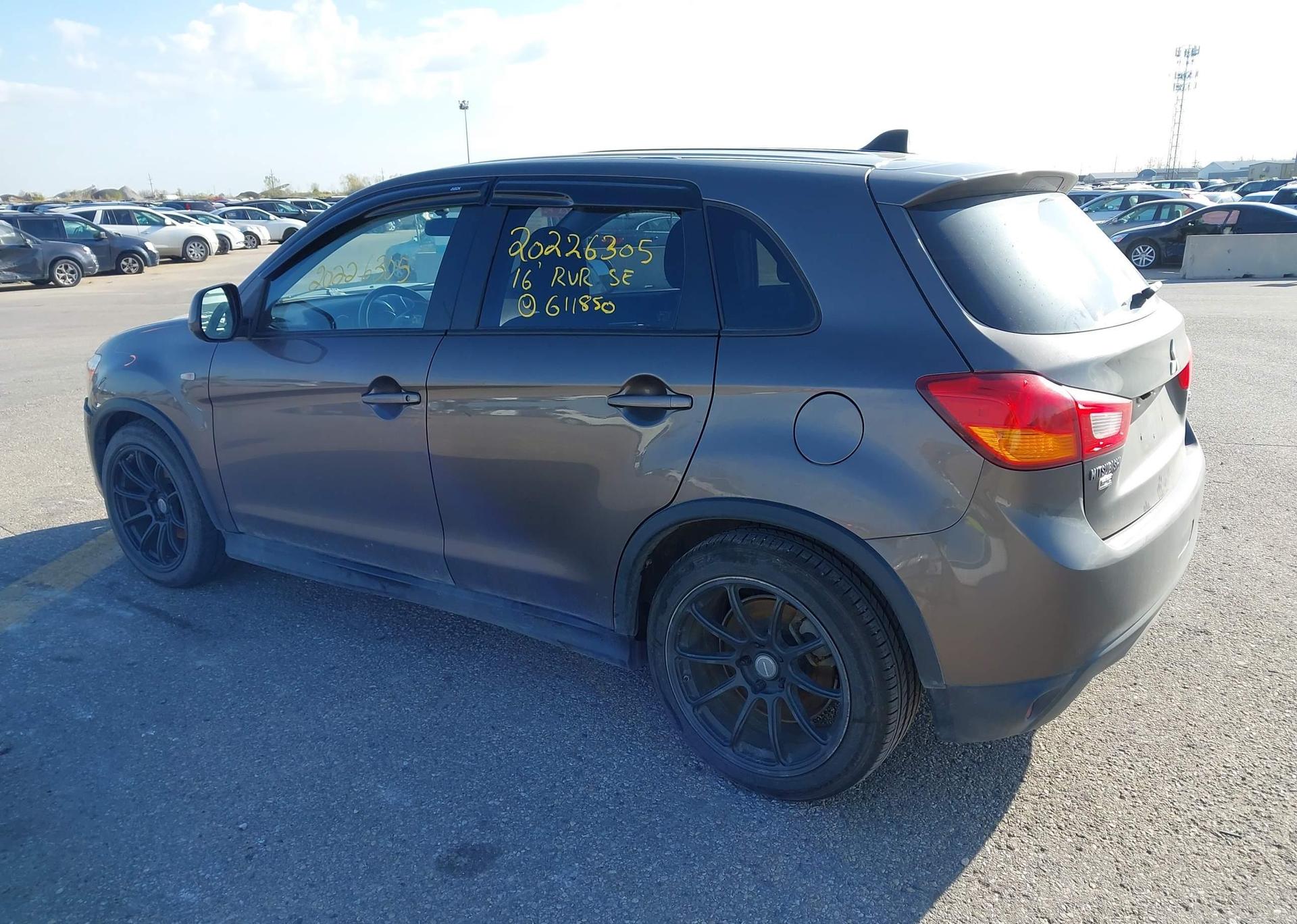 2016 MITSUBISHI RVR SE