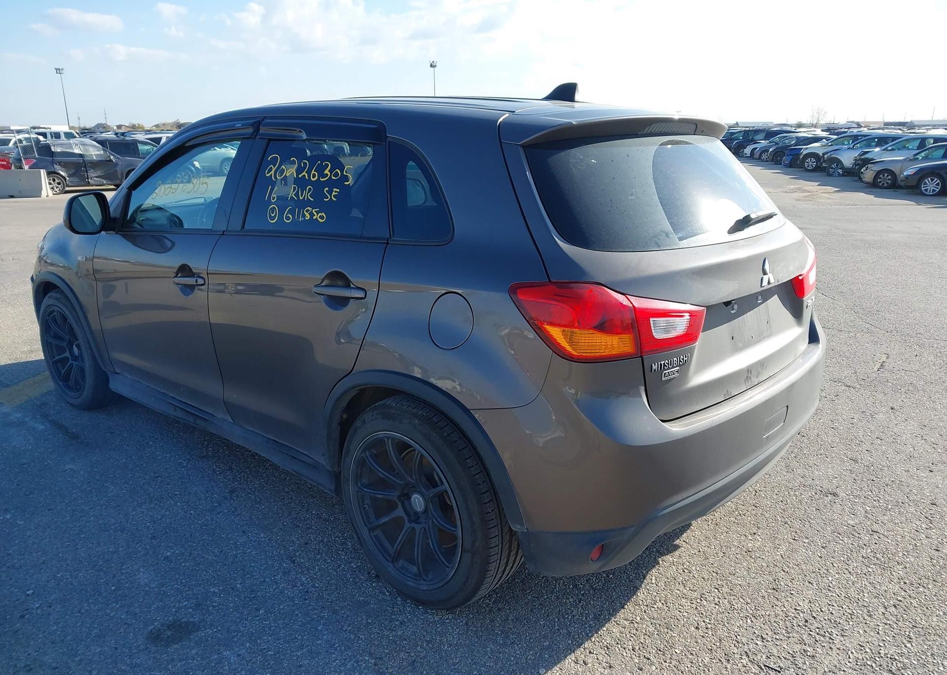 2016 MITSUBISHI RVR SE