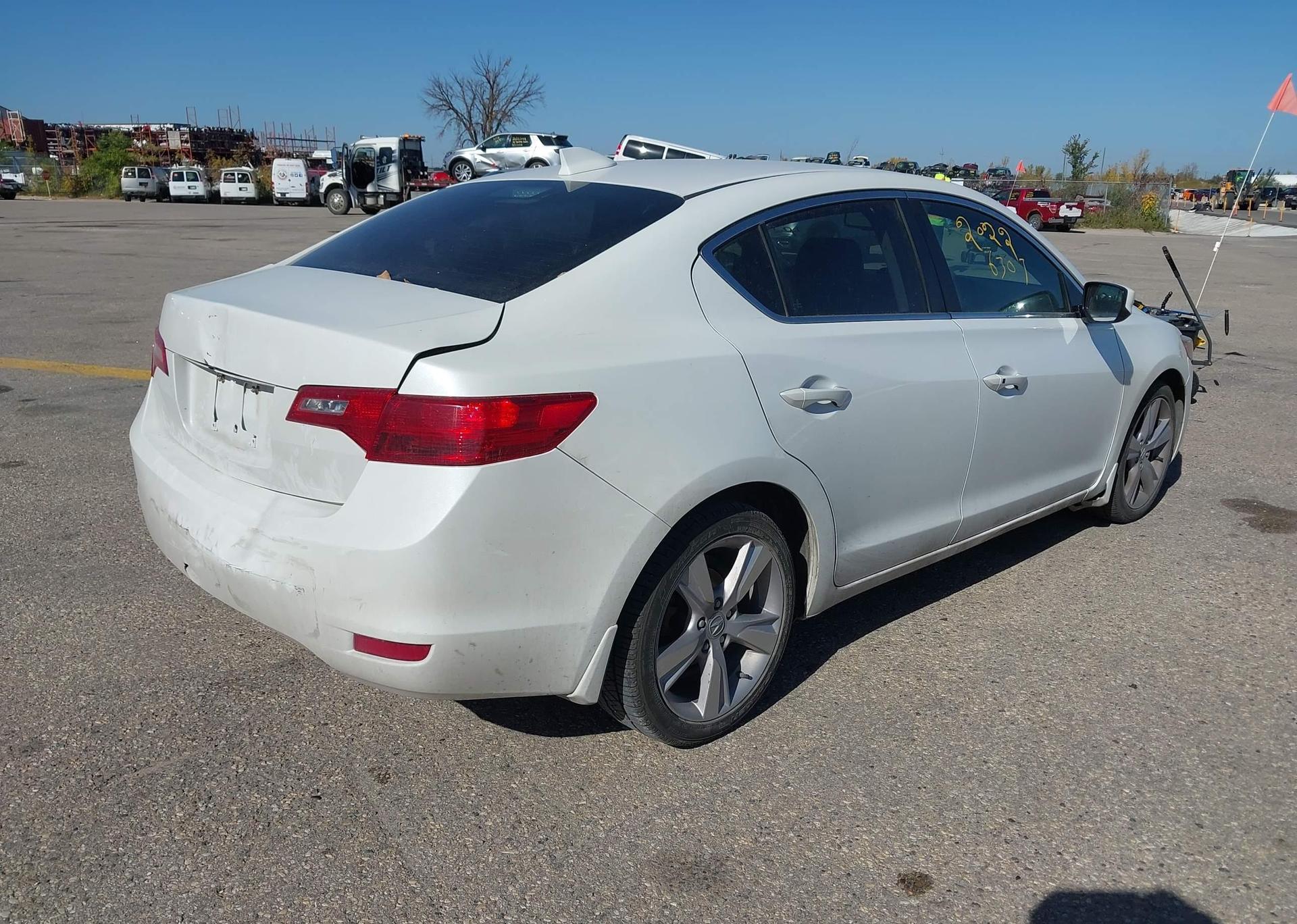 2015 ACURA ILX