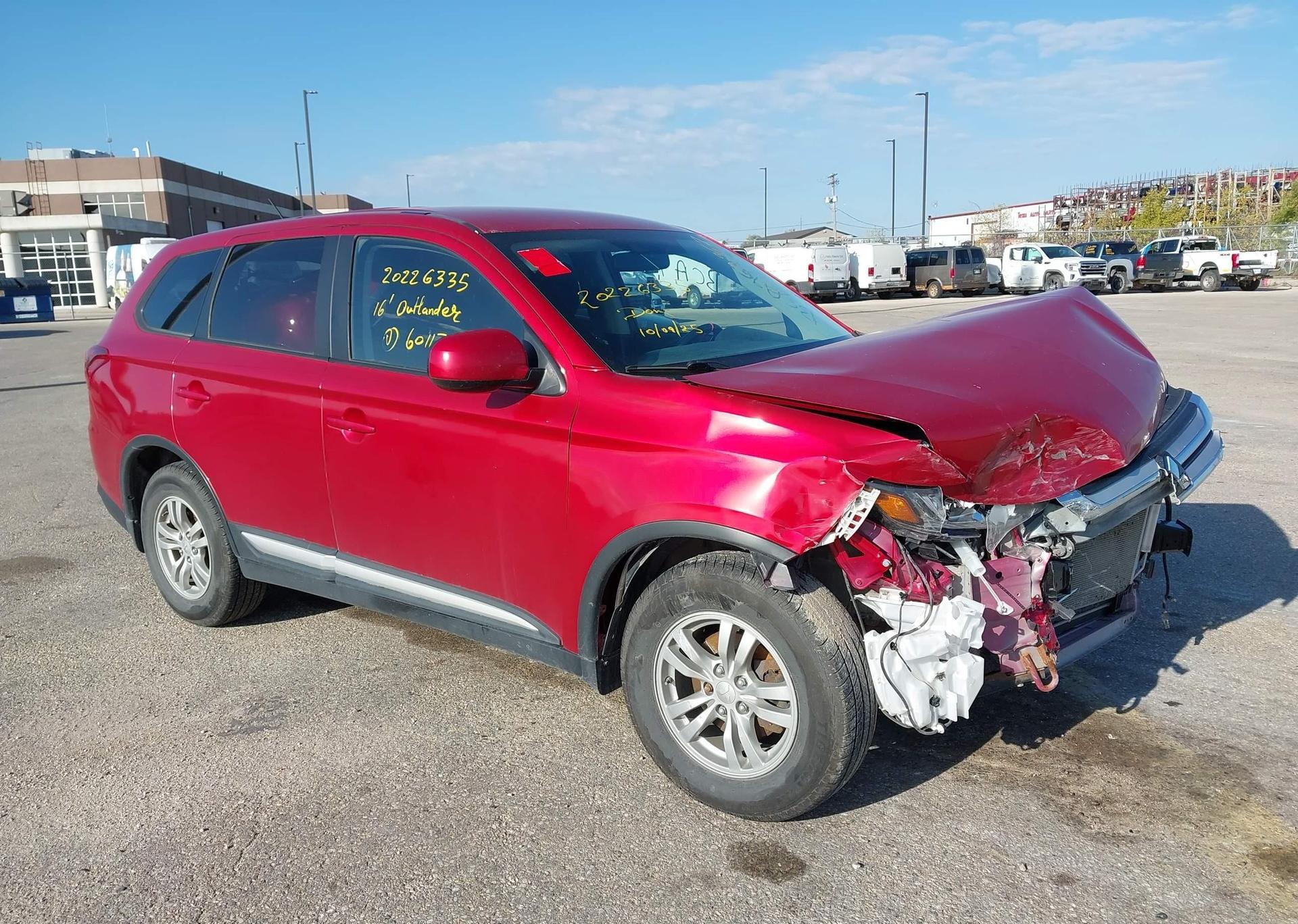 2016 MITSUBISHI OUTLANDER ES