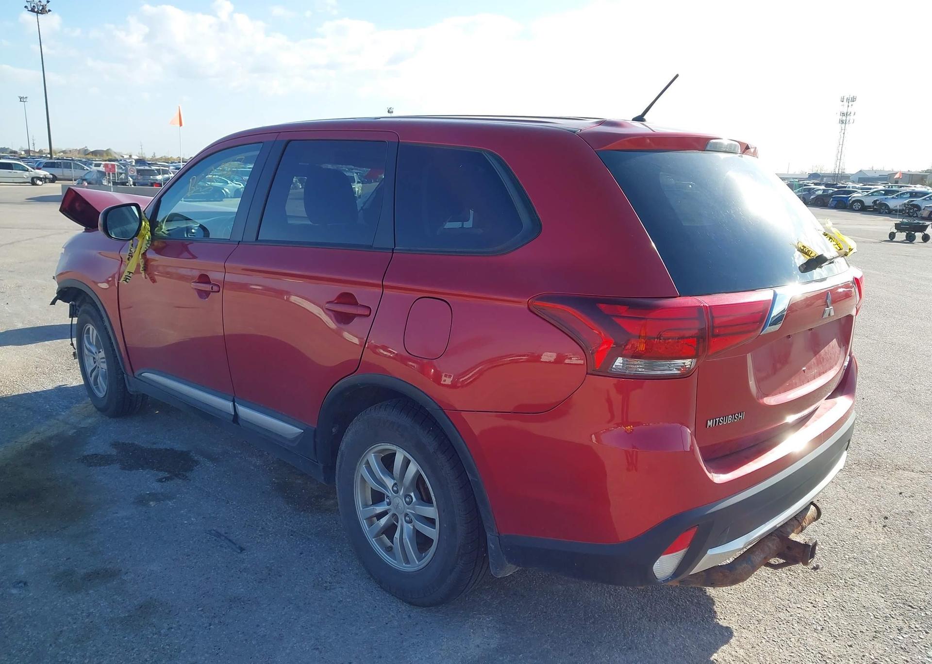 2016 MITSUBISHI OUTLANDER ES