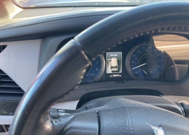 2019 TOYOTA SIENNA SE V6