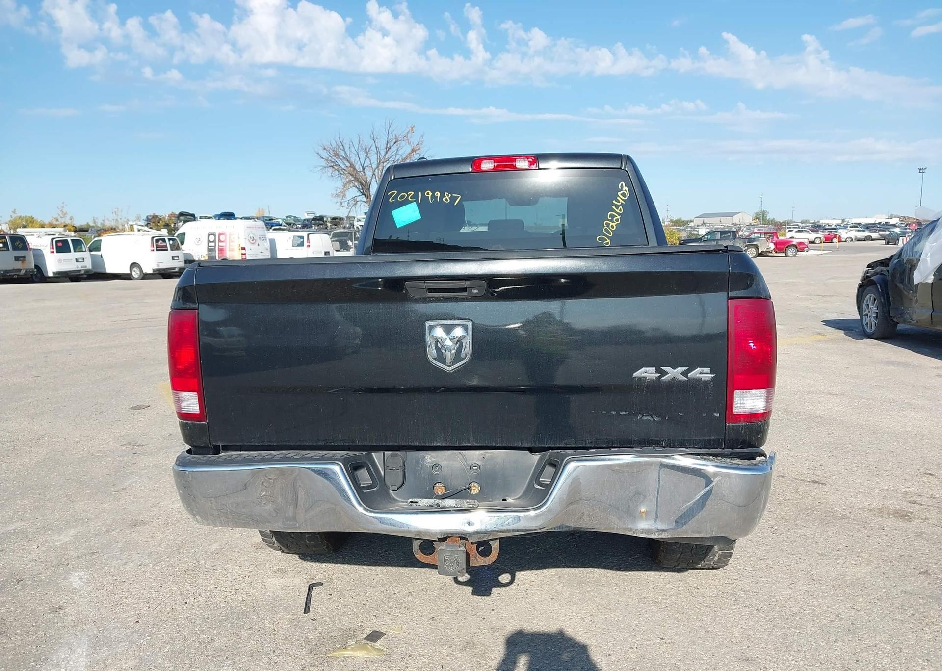 2016 DODGE RAM 1500 ST QUAD CAB
