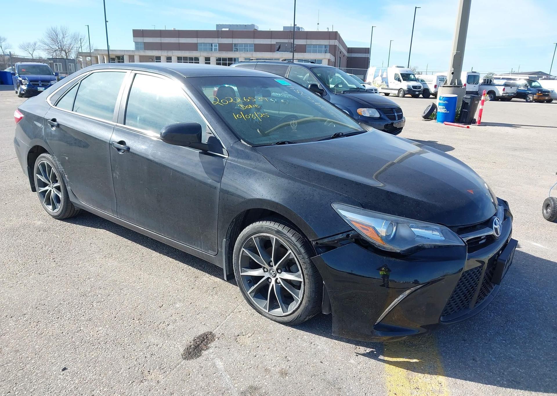 2017 TOYOTA CAMRY XSE