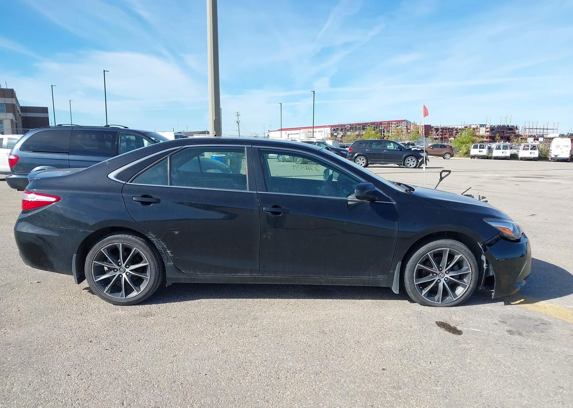 2017 TOYOTA CAMRY XSE