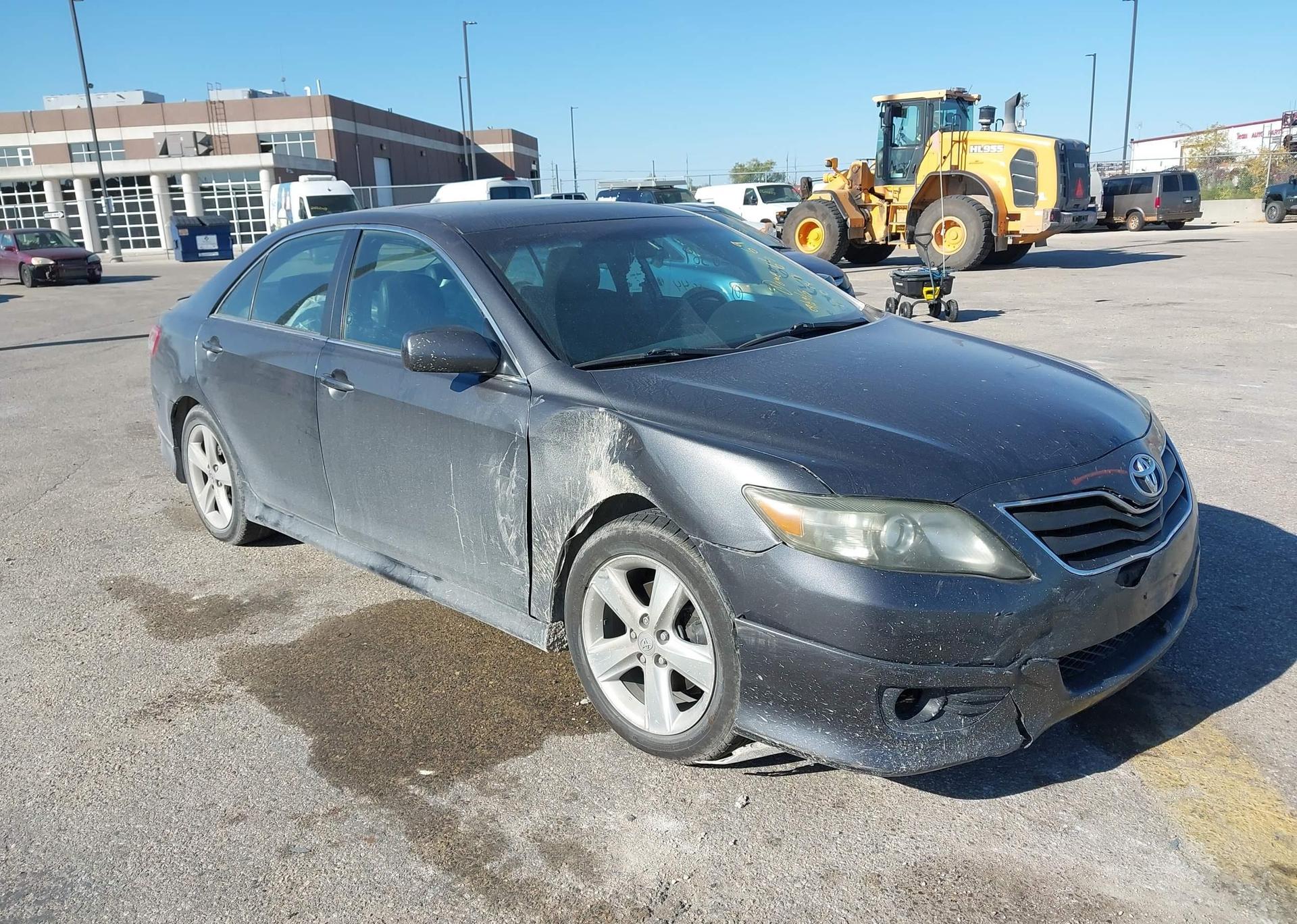 2010 TOYOTA CAMRY