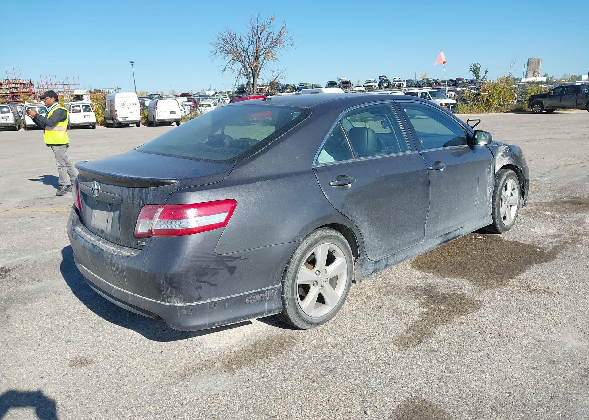2010 TOYOTA CAMRY