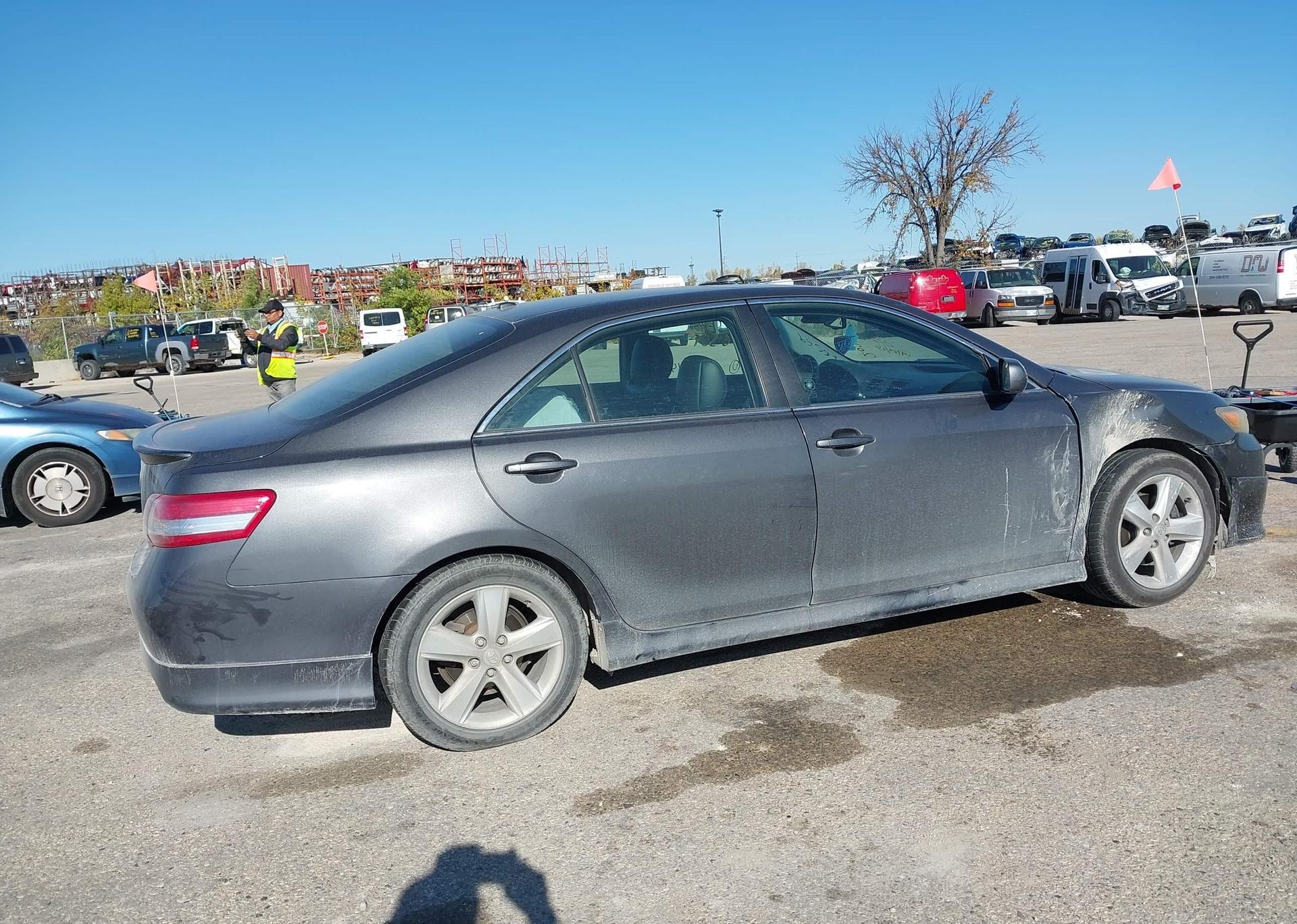 2010 TOYOTA CAMRY
