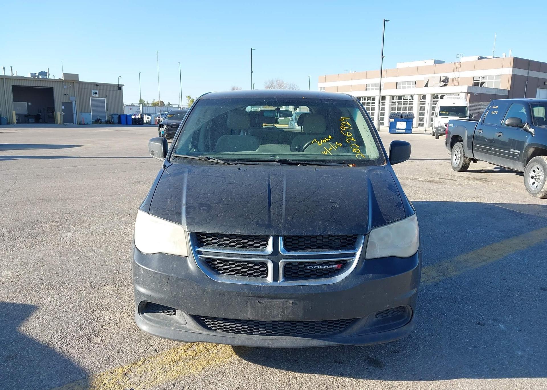 2012 DODGE GRAND CARAVAN SE