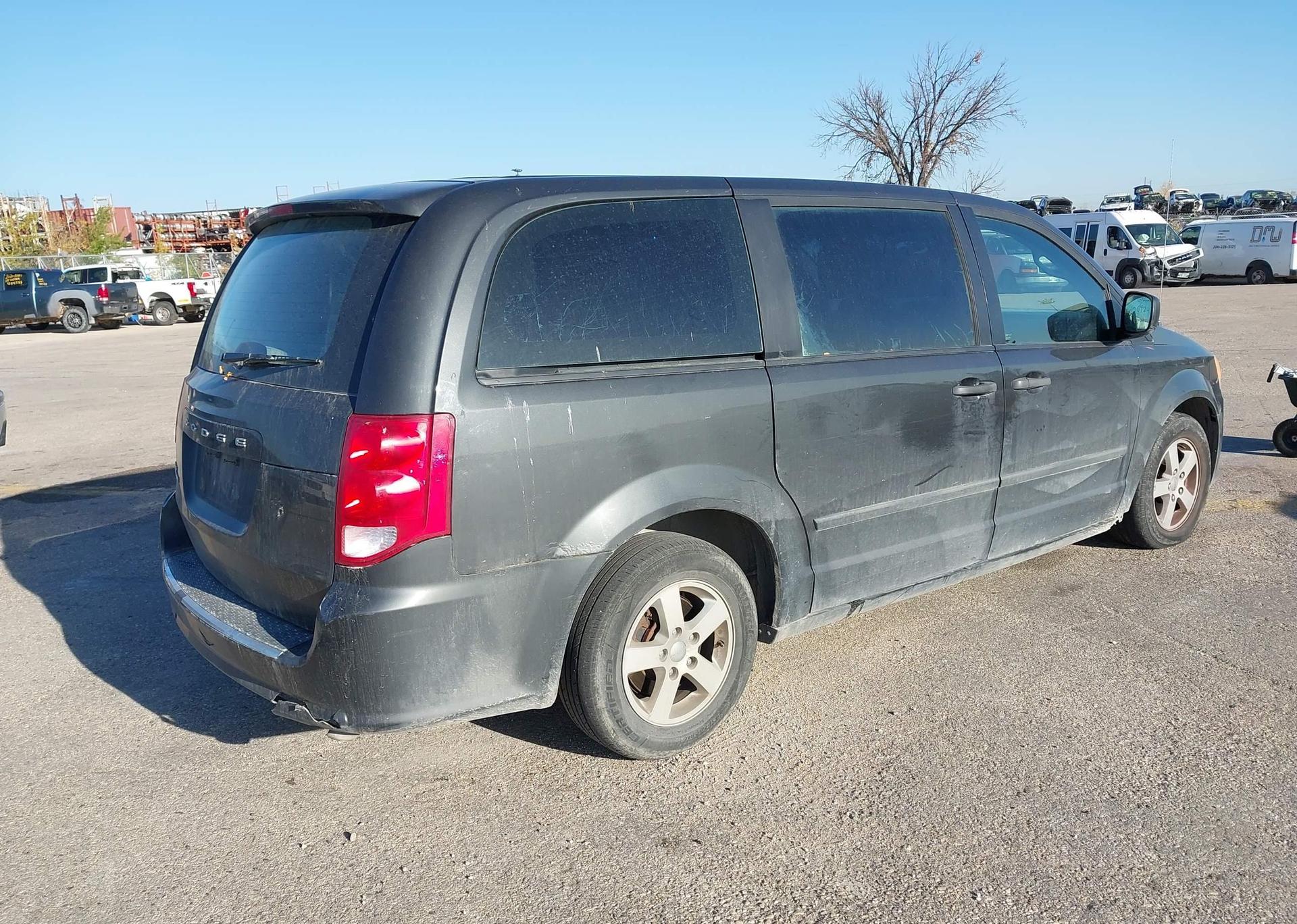 2012 DODGE GRAND CARAVAN SE