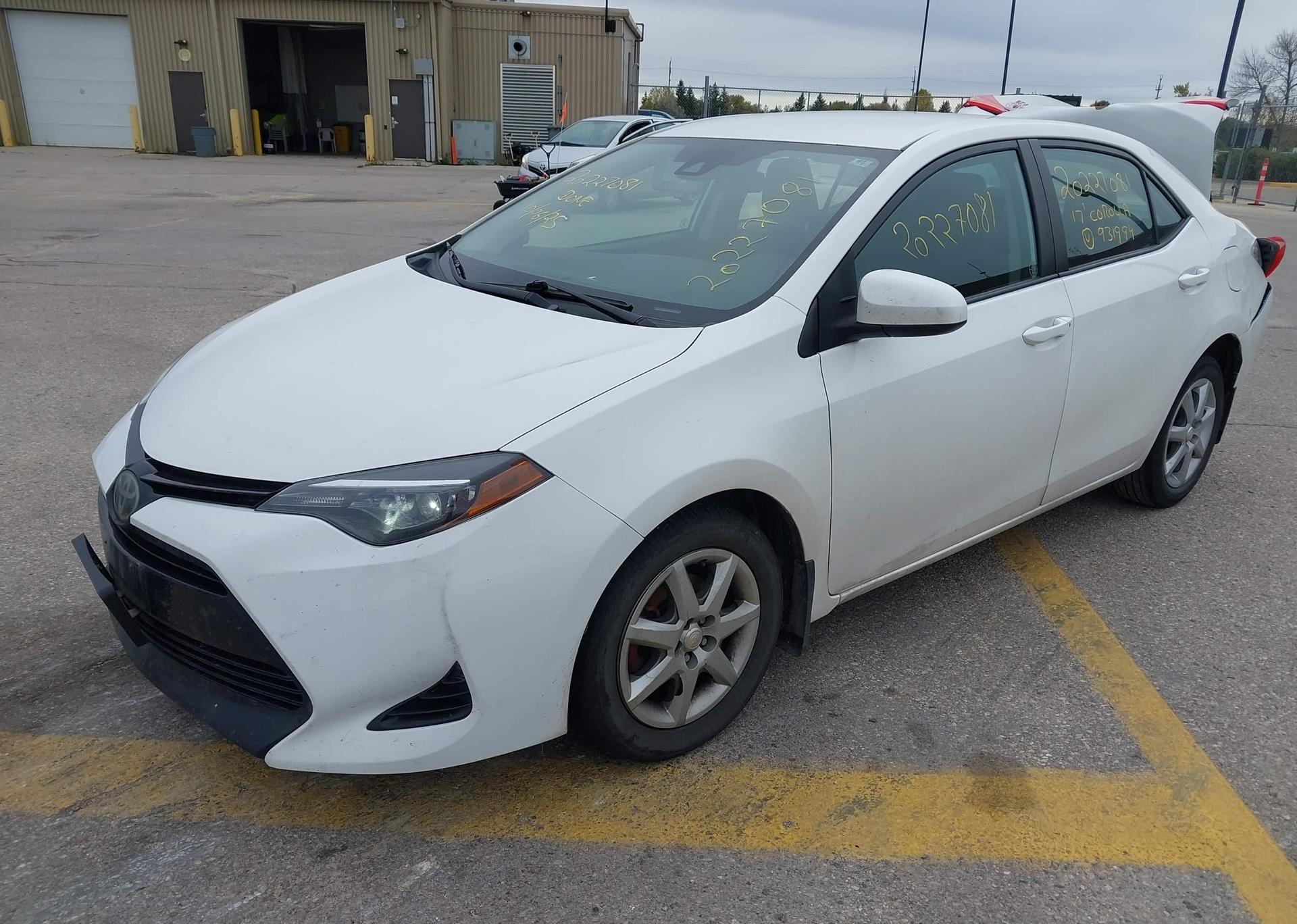 2017 TOYOTA COROLLA LE