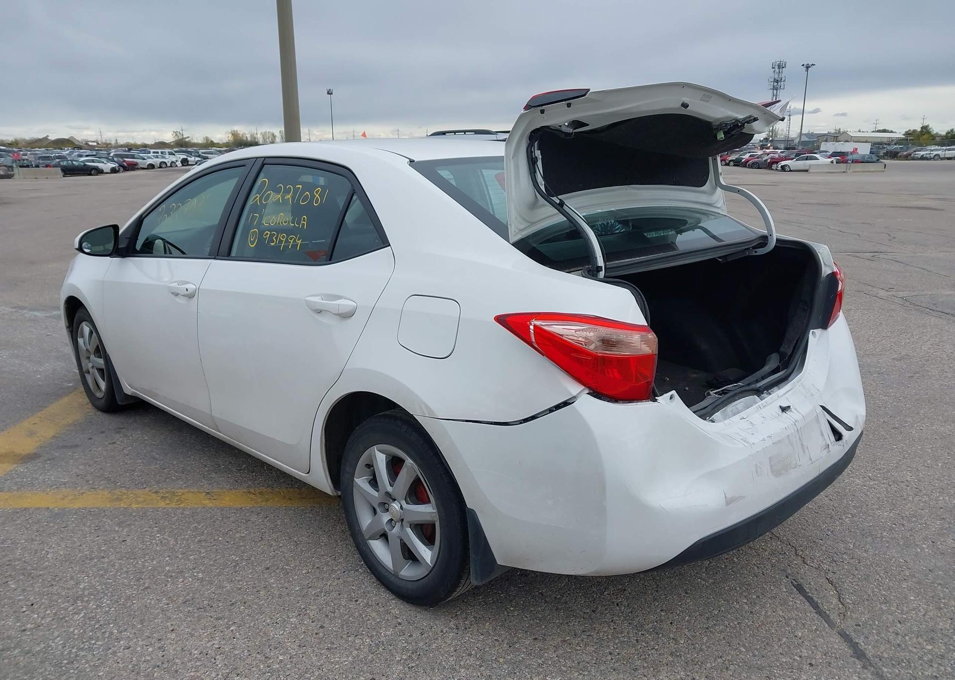 2017 TOYOTA COROLLA LE
