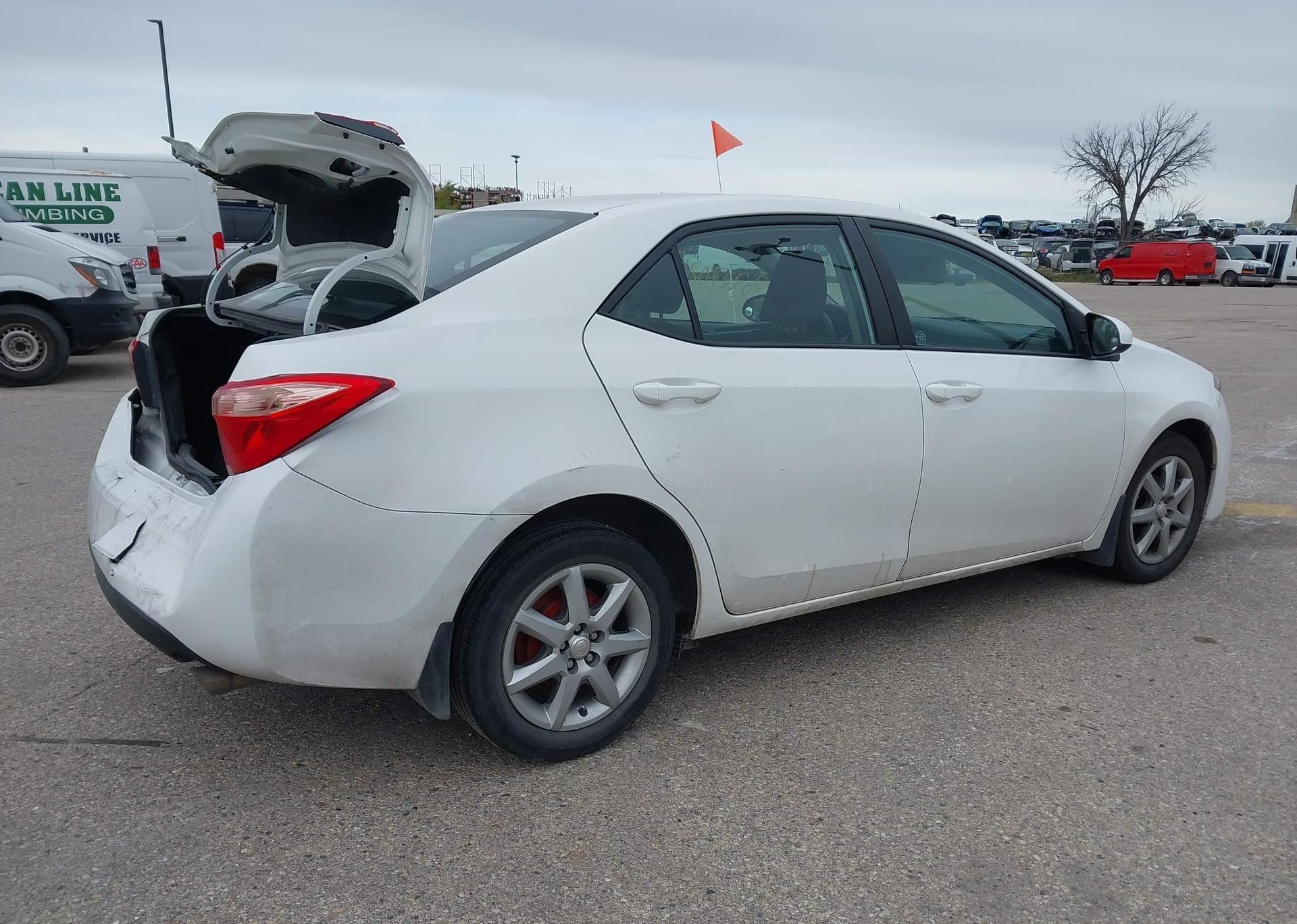 2017 TOYOTA COROLLA LE