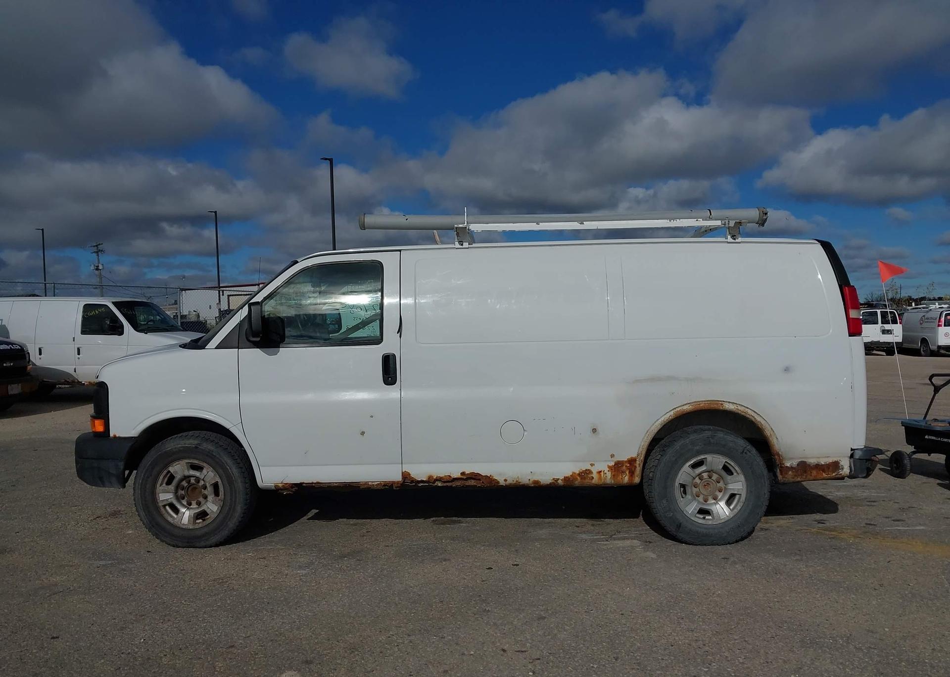 2008 CHEVROLET EXPRESS 2500 CARGO VAN