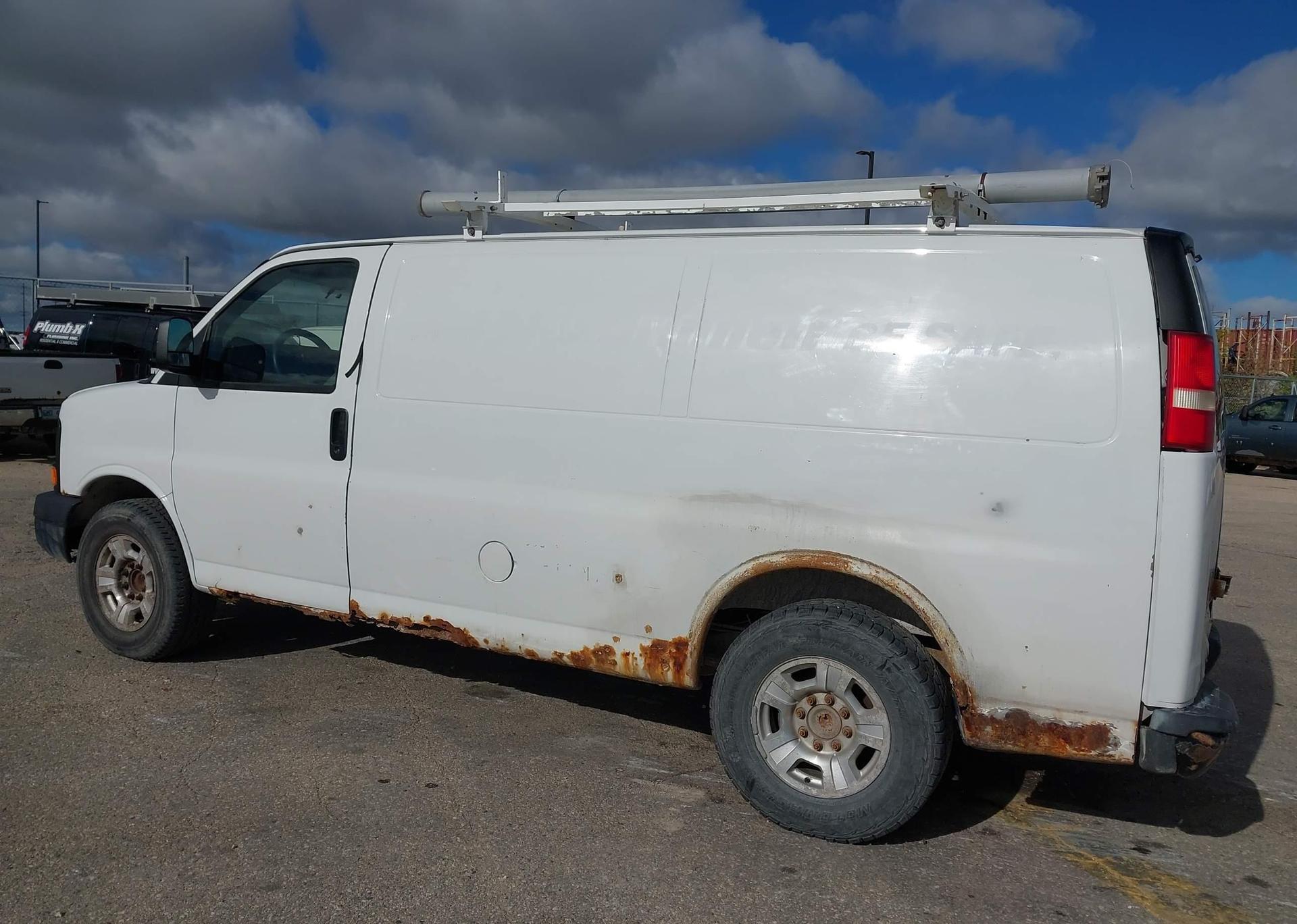 2008 CHEVROLET EXPRESS 2500 CARGO VAN