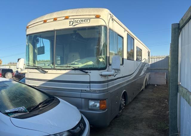 1996 FREIGHTLINER CHASSIS X LINE MOTOR HOME
