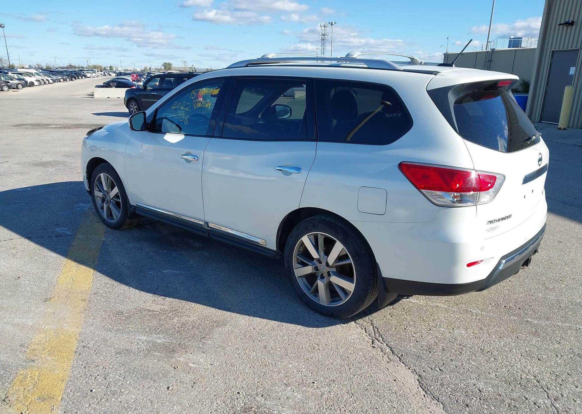 2015 NISSAN PATHFINDER PLATINUM