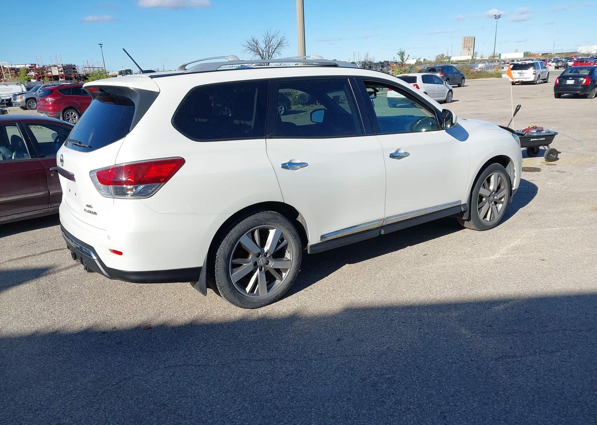 2015 NISSAN PATHFINDER PLATINUM