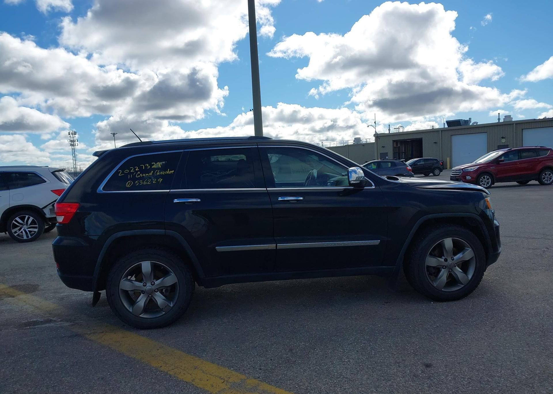 2011 JEEP GRAND CHEROKEE OVERLAND