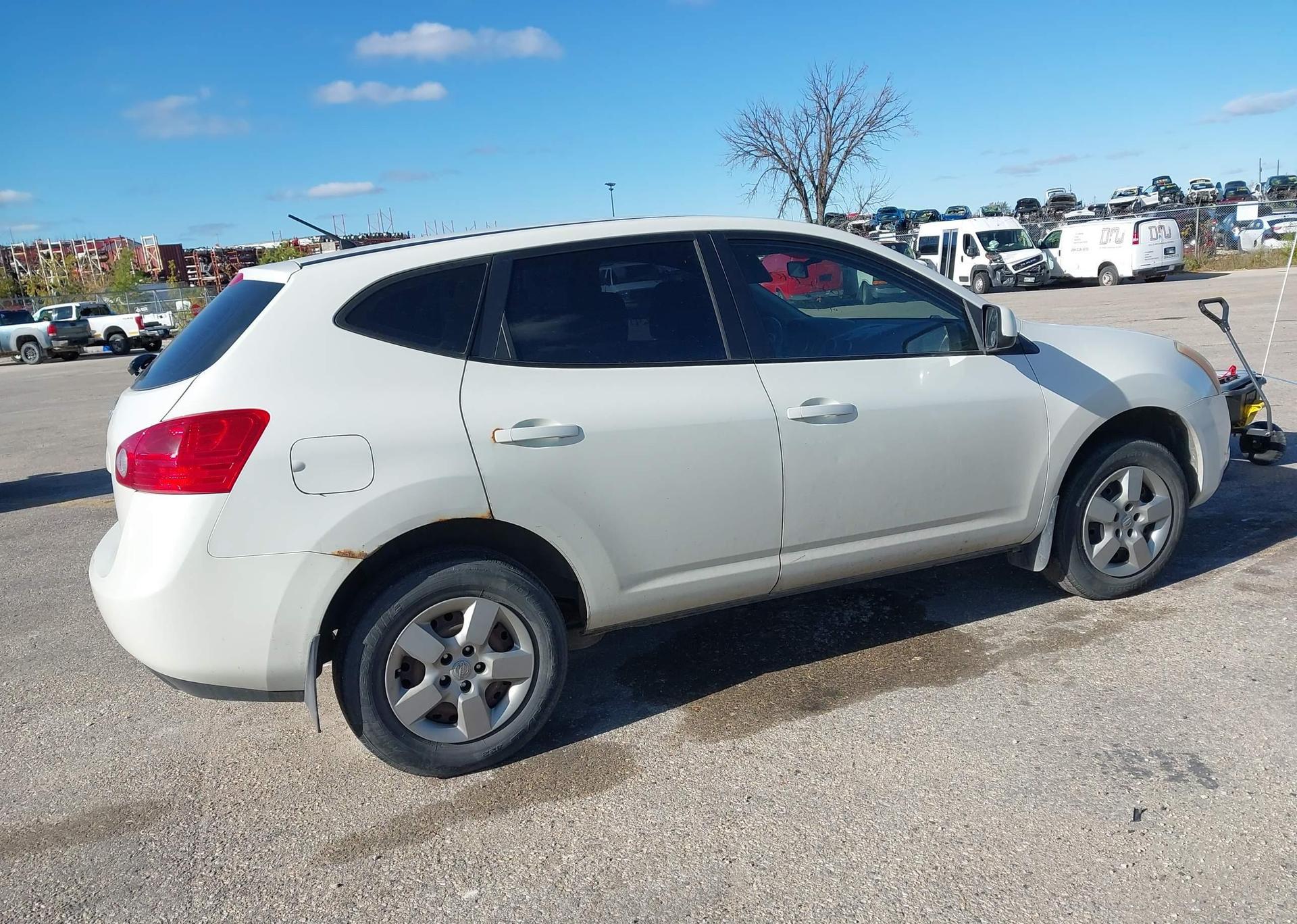2009 NISSAN ROGUE S