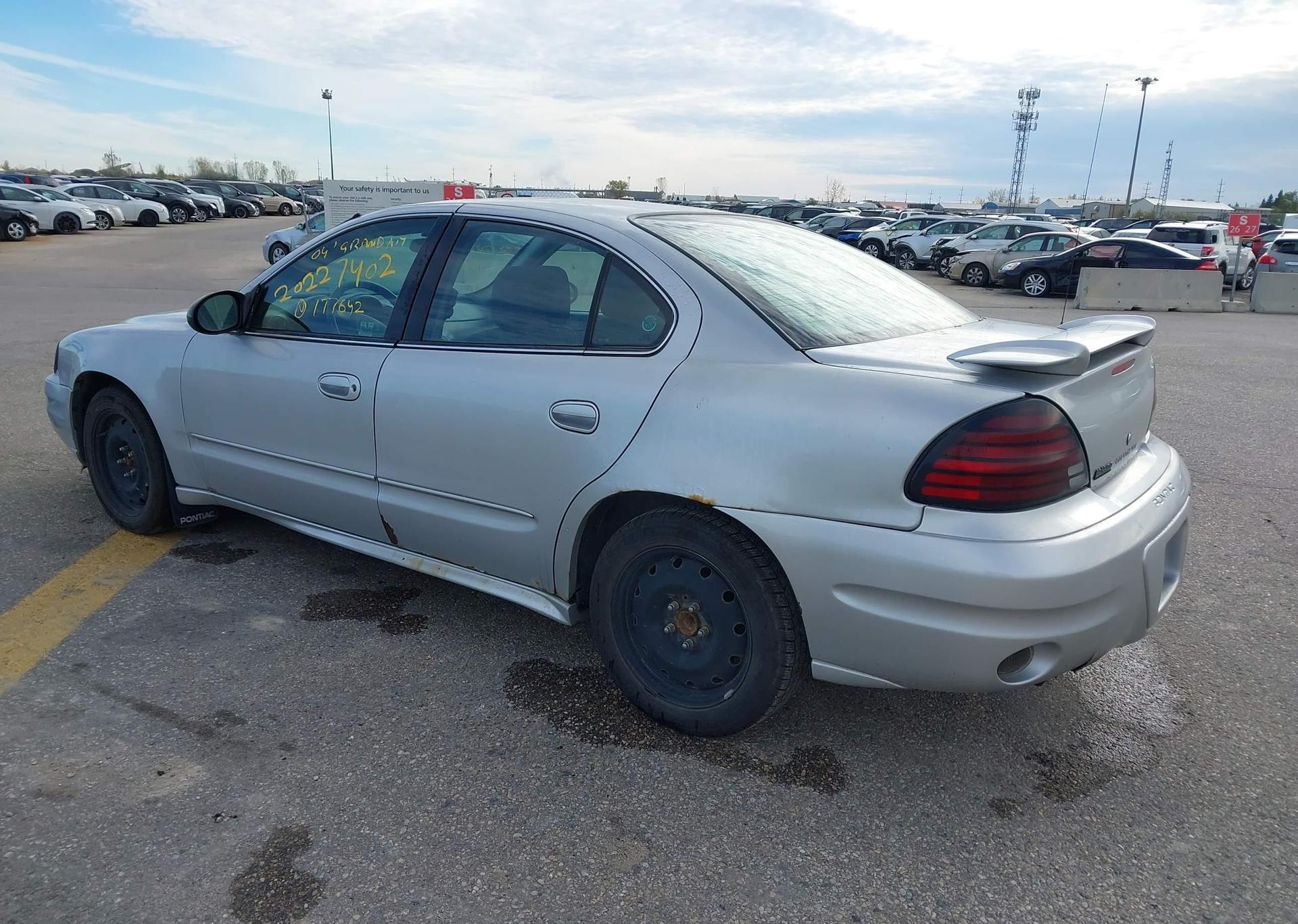 2004 PONTIAC GRAND AM SE