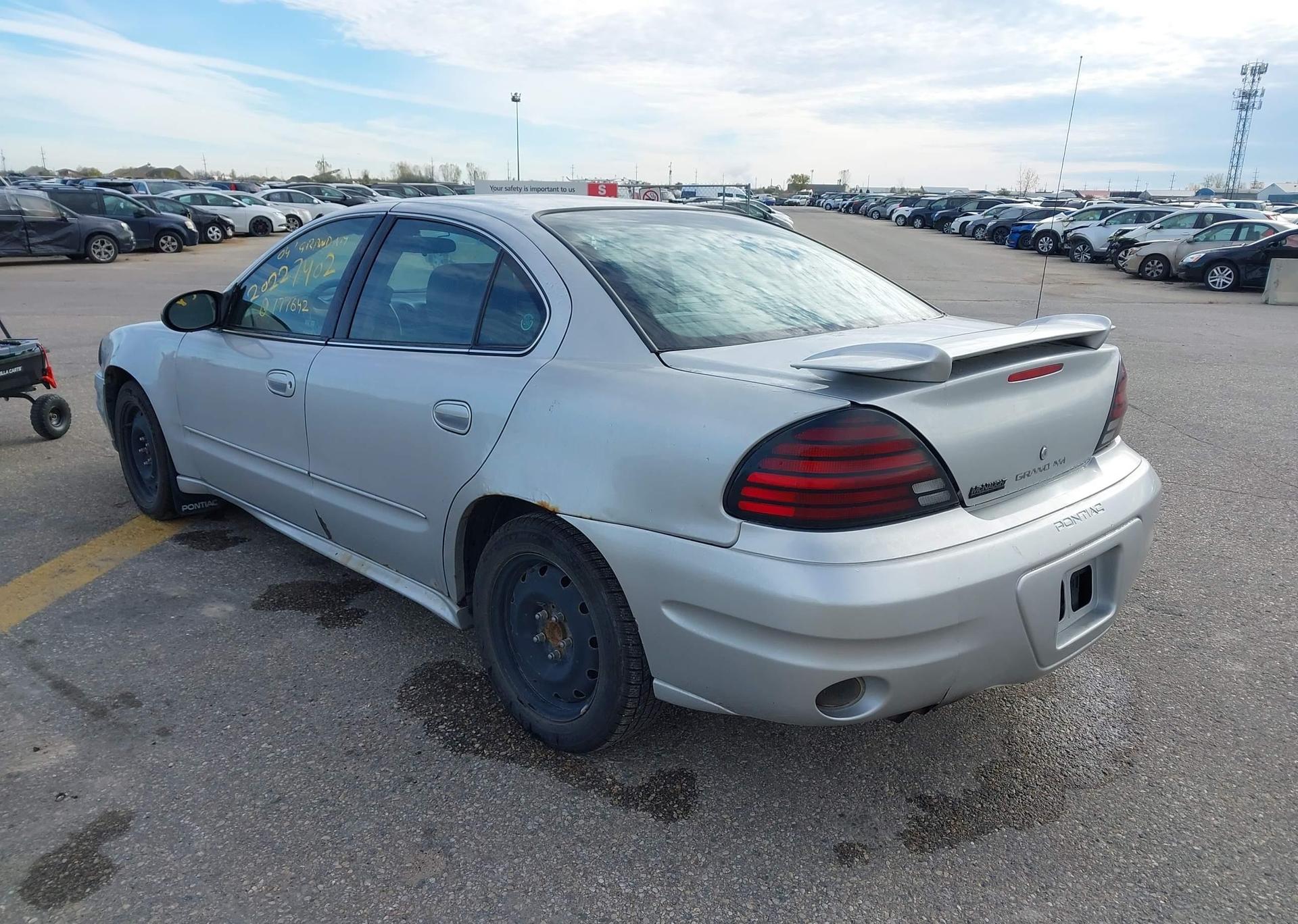 2004 PONTIAC GRAND AM SE