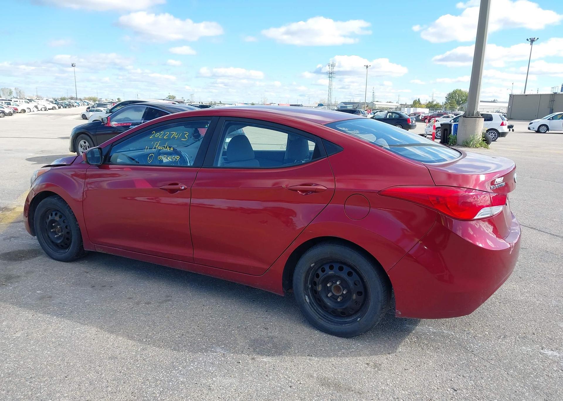 2011 HYUNDAI ELANTRA GL