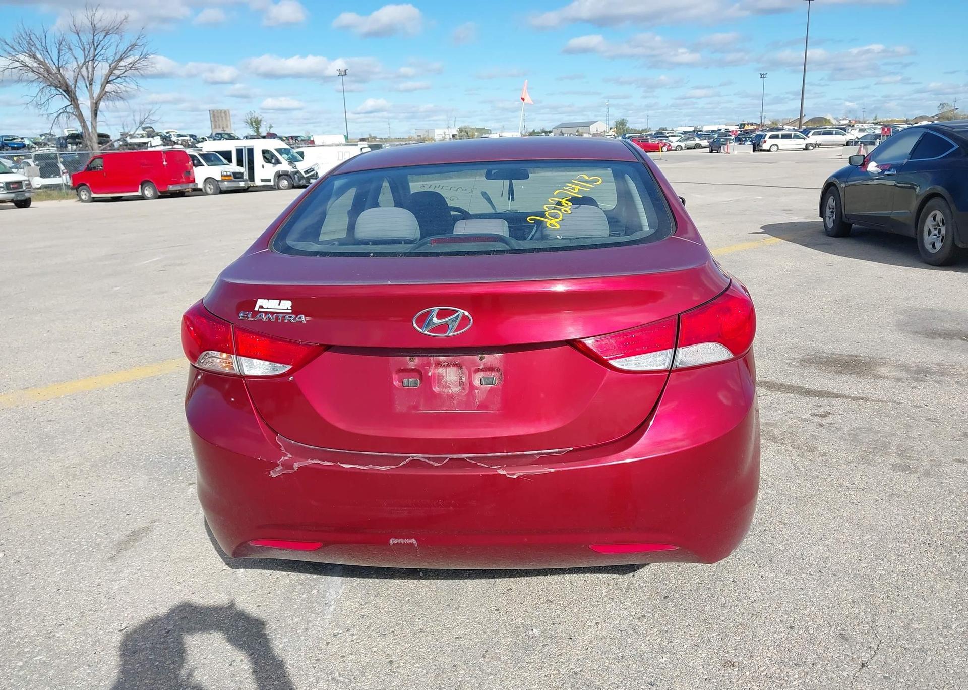 2011 HYUNDAI ELANTRA GL