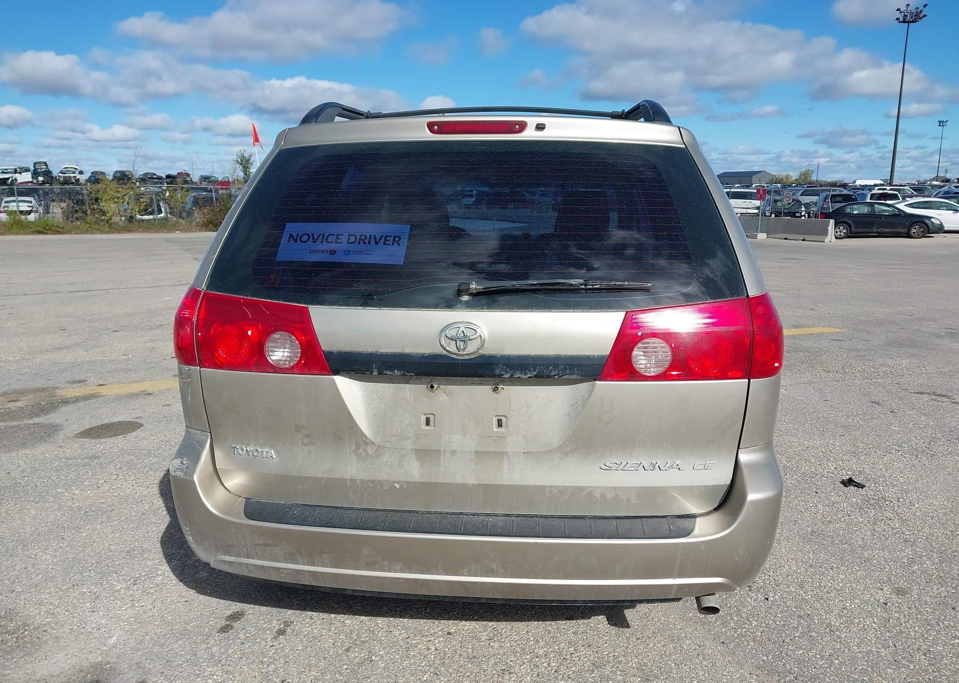 2006 TOYOTA SIENNA CE V6
