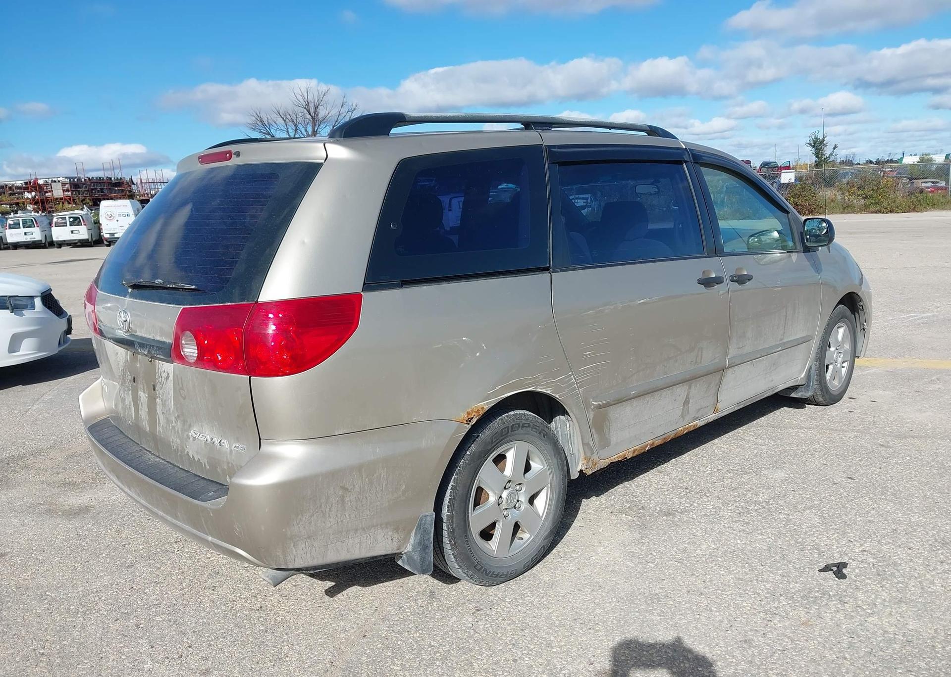 2006 TOYOTA SIENNA CE V6