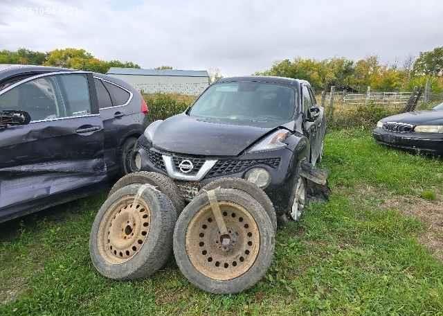 2015 NISSAN JUKE S