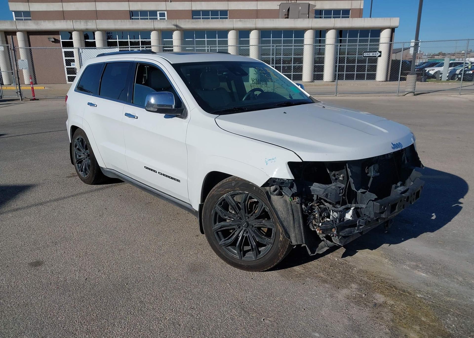 2017 JEEP GRAND CHEROKEE SUMMIT