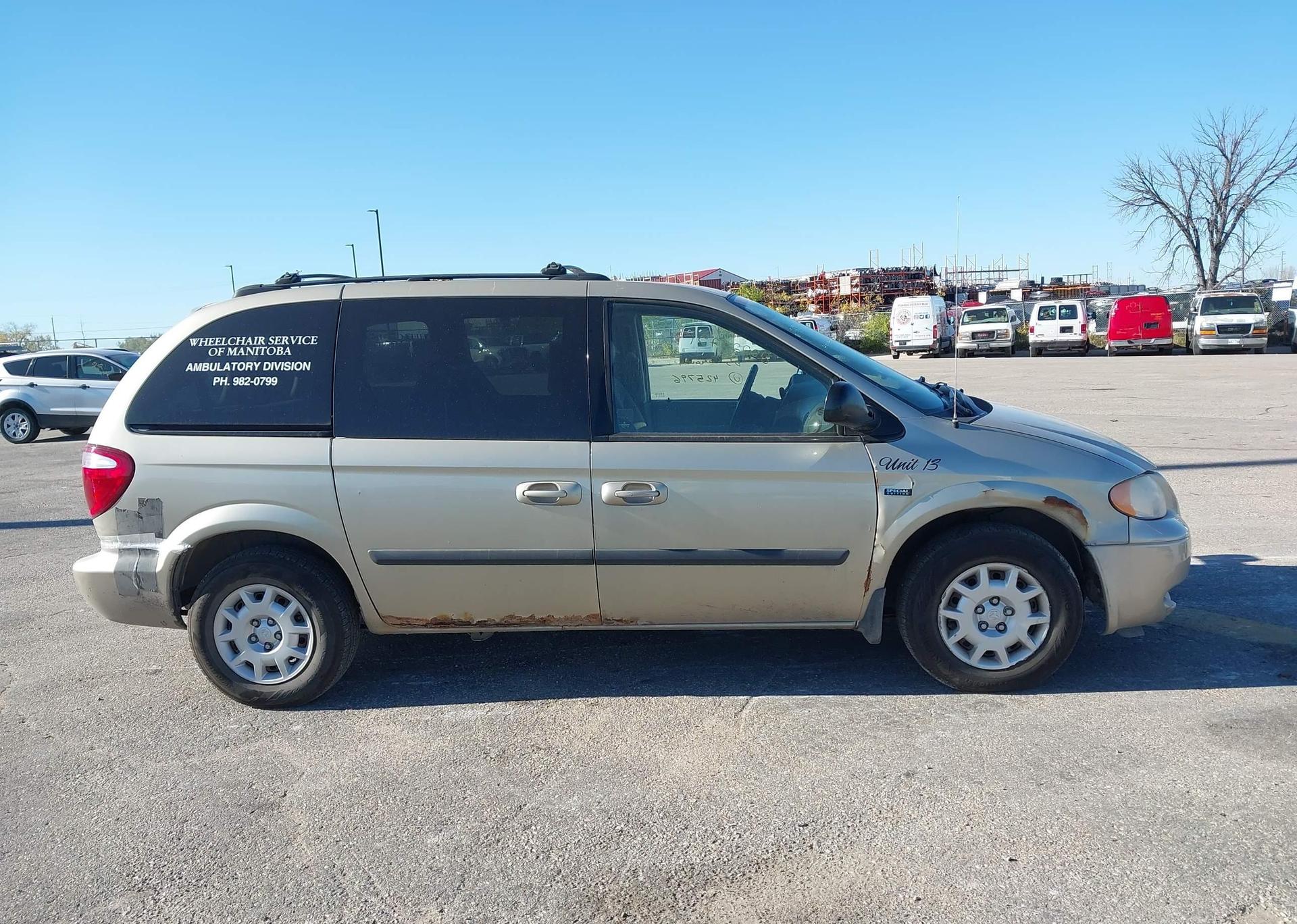 2005 DODGE CARAVAN SE