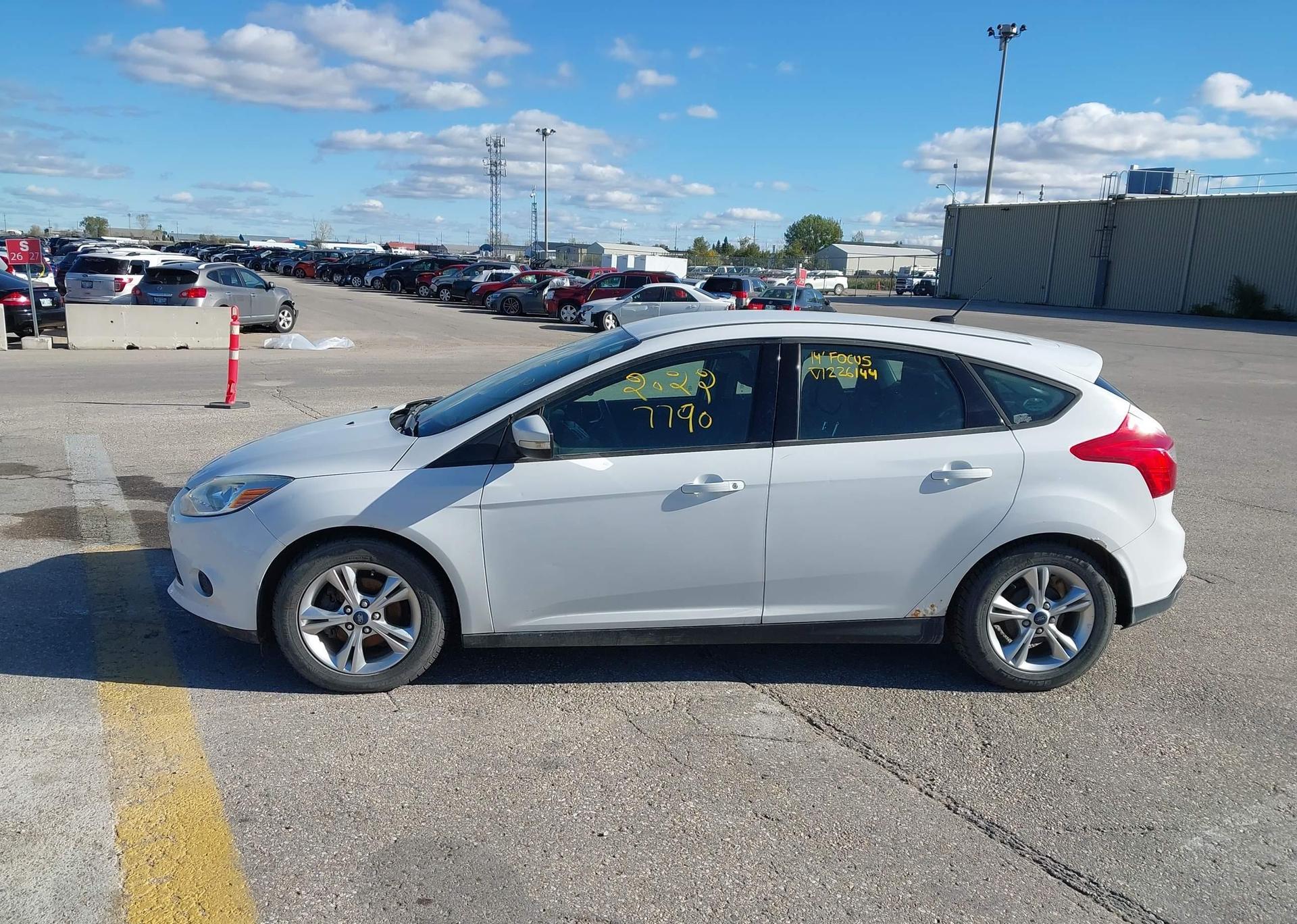 2014 FORD FOCUS SE