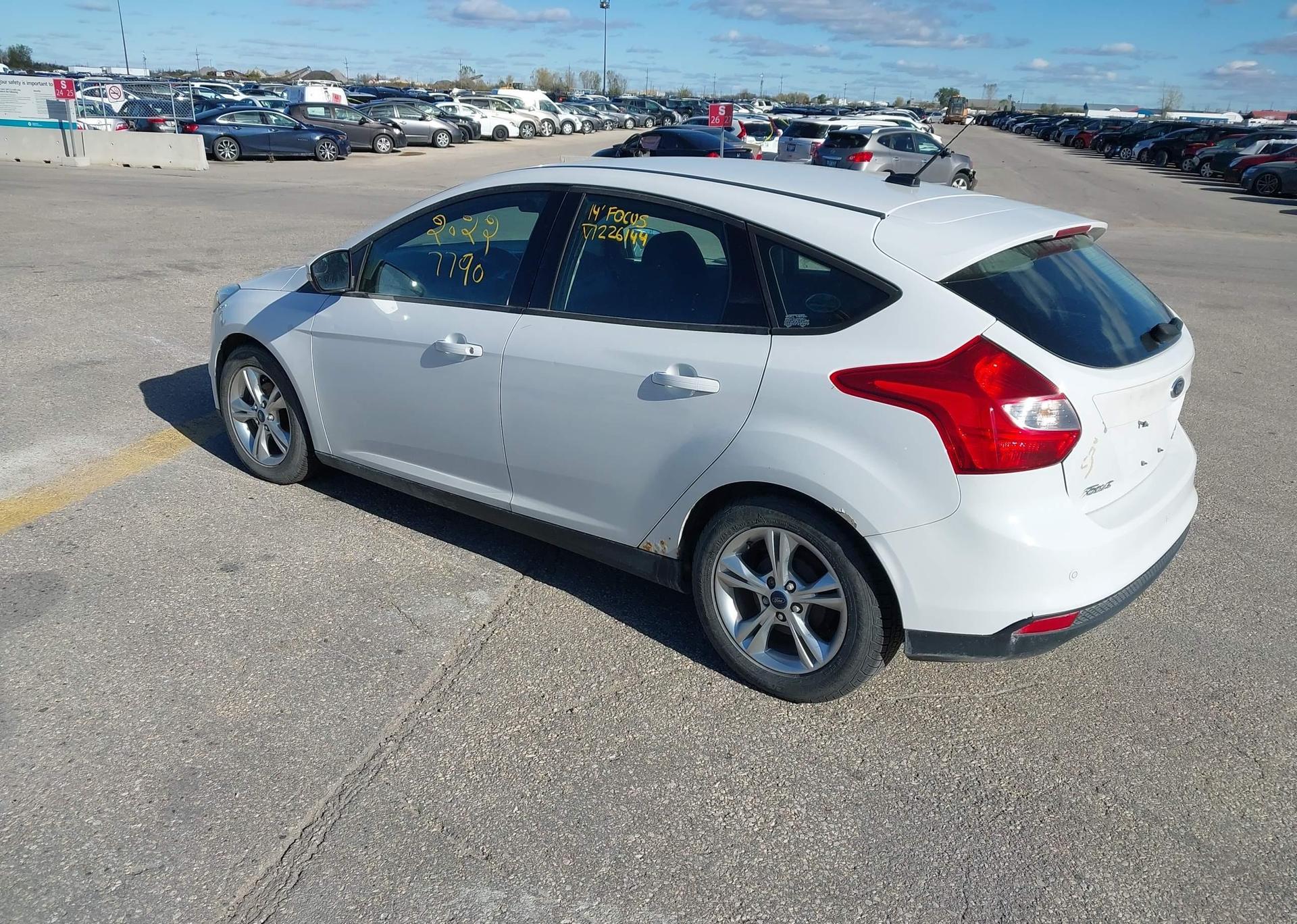 2014 FORD FOCUS SE