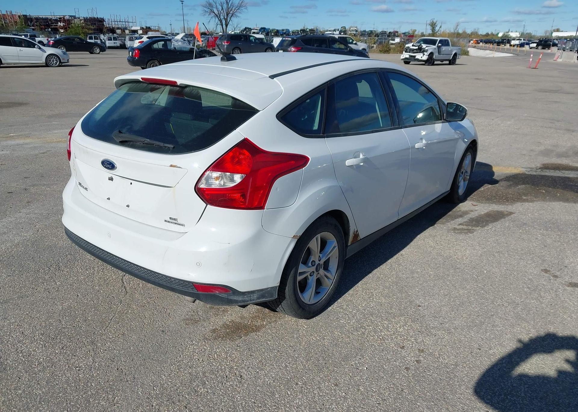 2014 FORD FOCUS SE