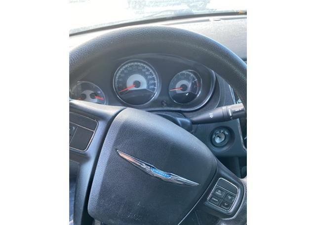 2013 CHRYSLER 200 LX
