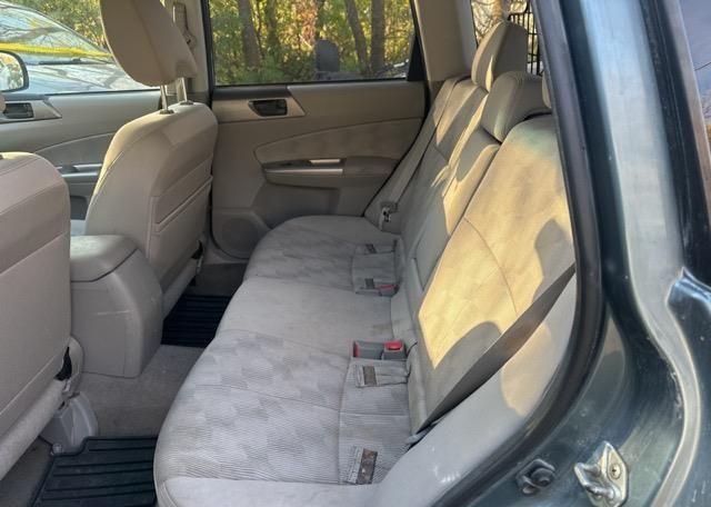 2010 SUBARU FORESTER 2.5 X