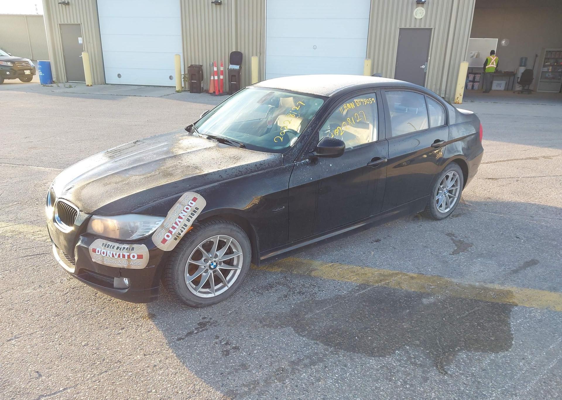 2011 BMW 323I