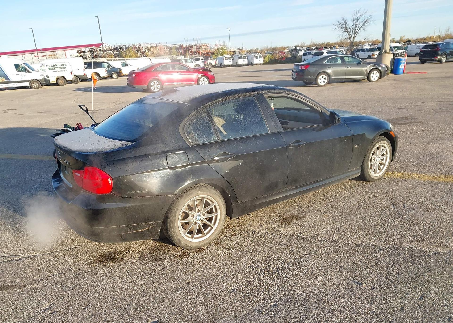 2011 BMW 323I