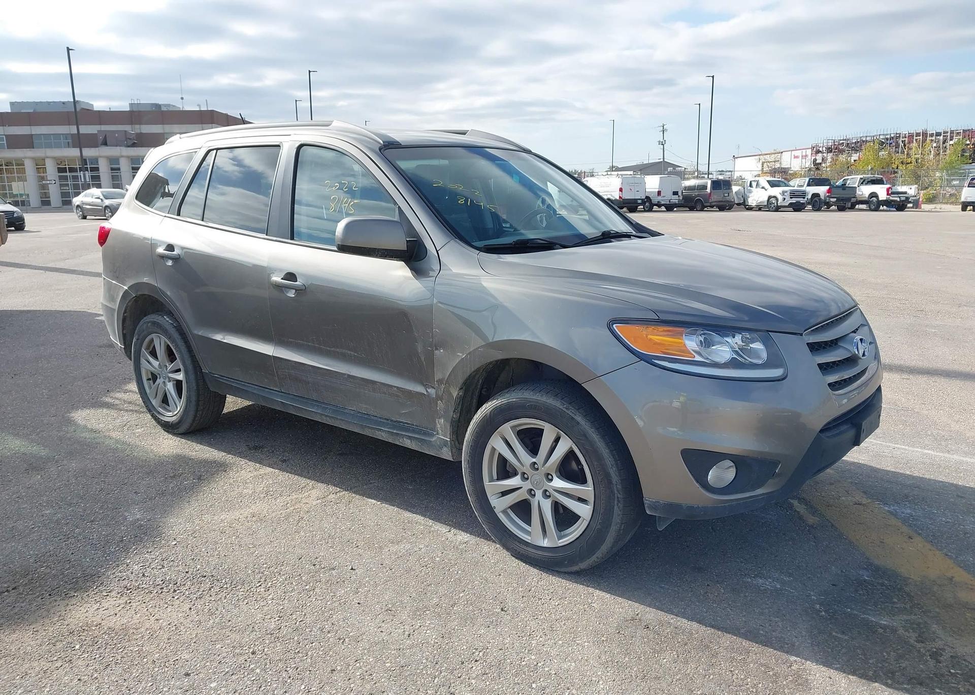 2012 HYUNDAI SANTA FE GL SPORT