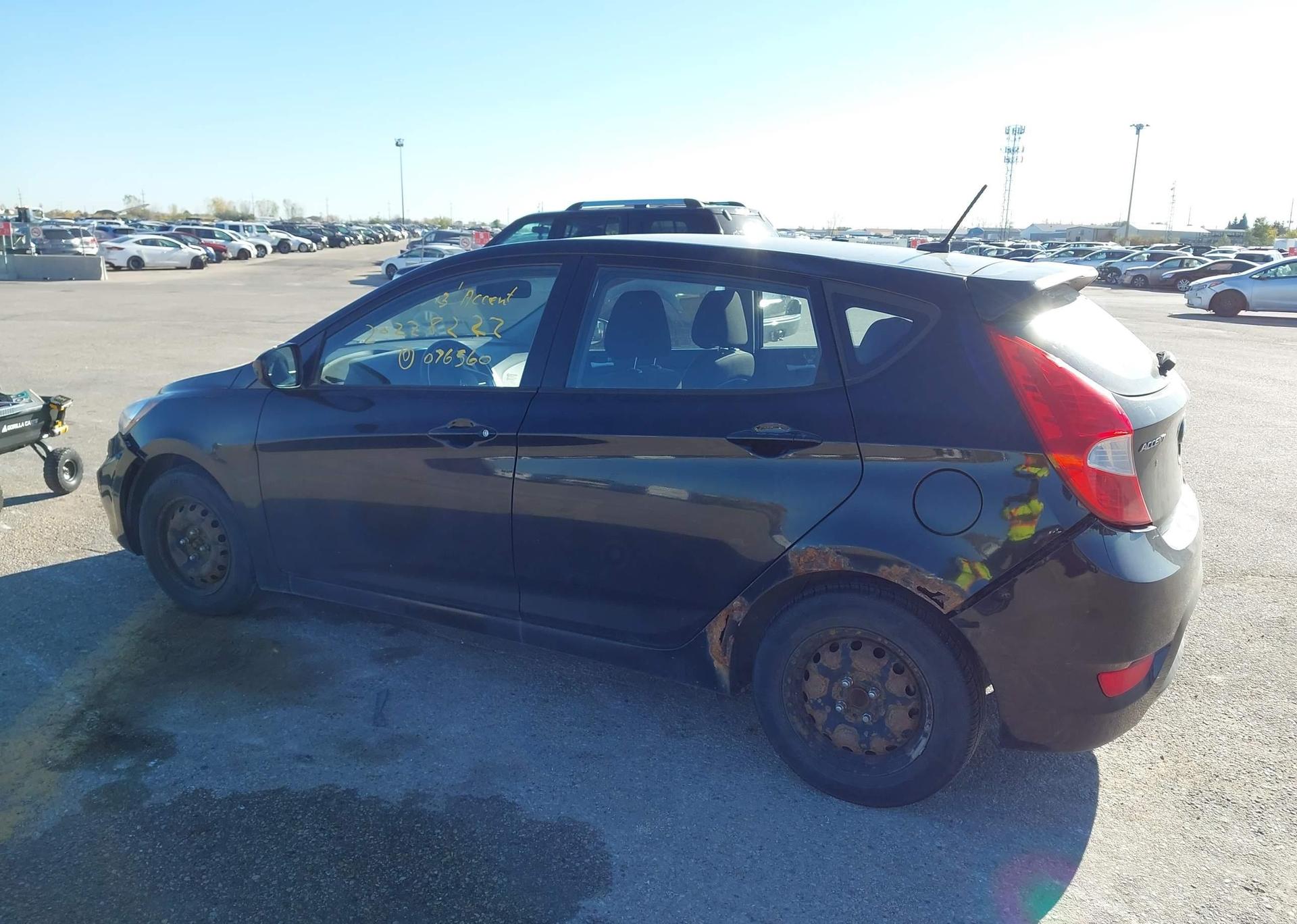 2013 HYUNDAI ACCENT GL