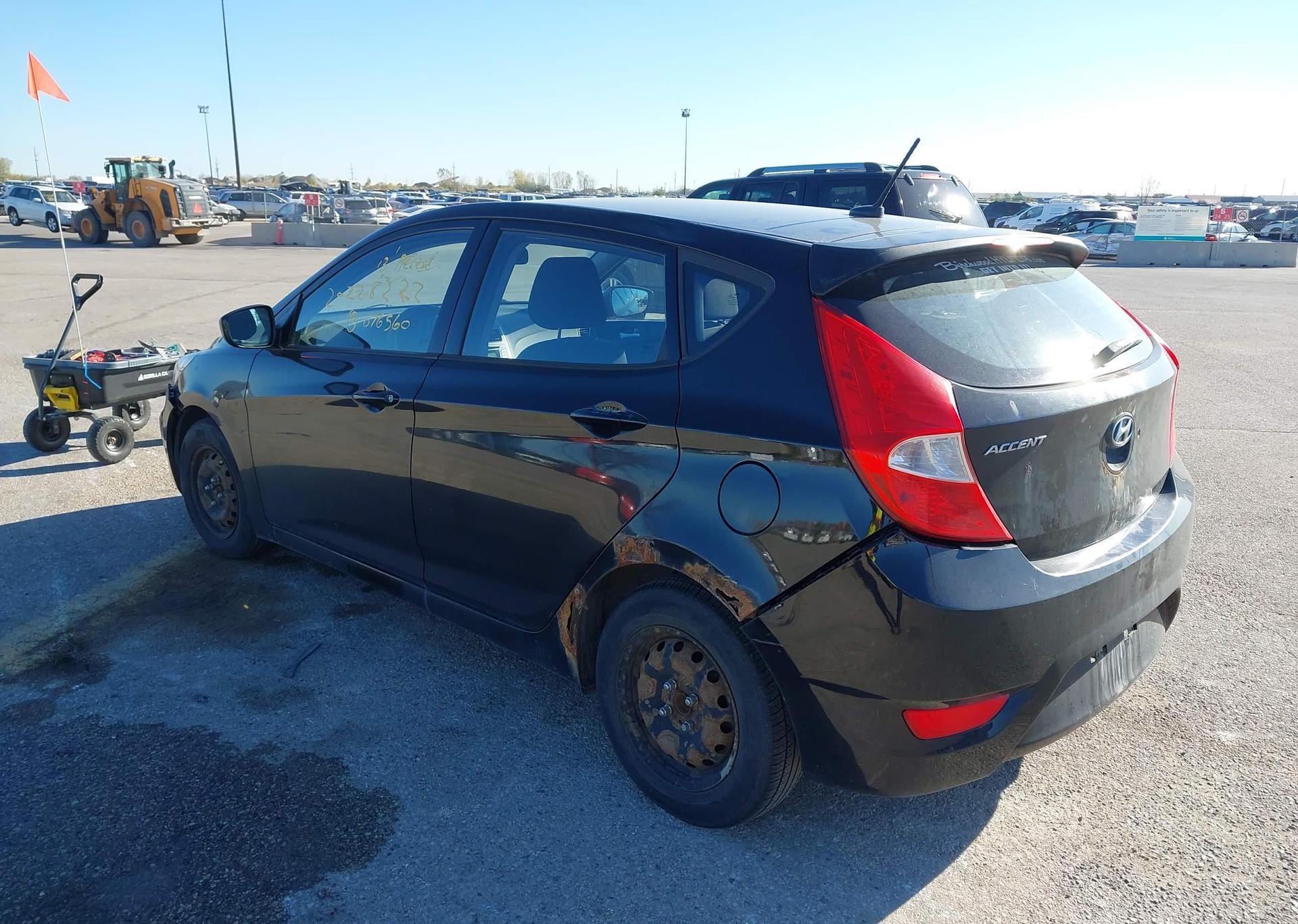 2013 HYUNDAI ACCENT GL