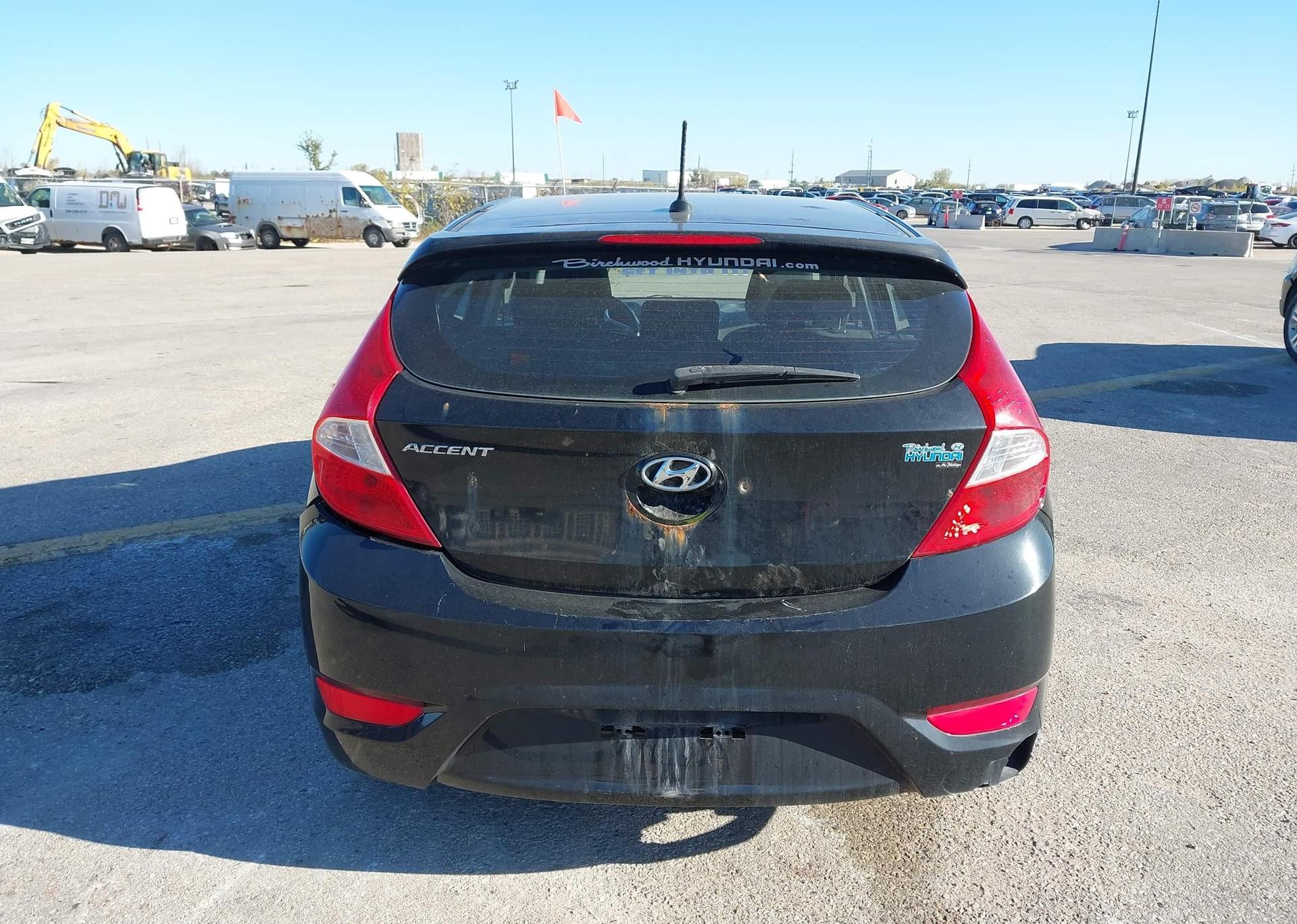 2013 HYUNDAI ACCENT GL