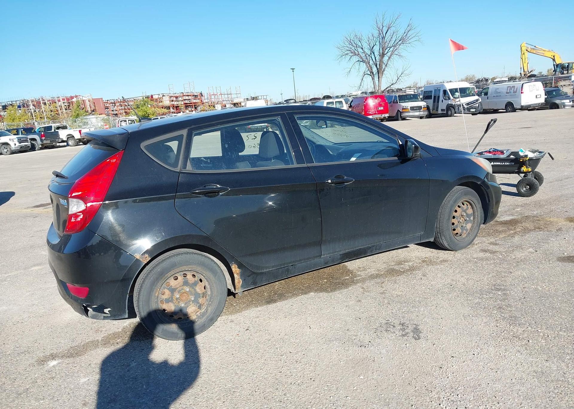 2013 HYUNDAI ACCENT GL