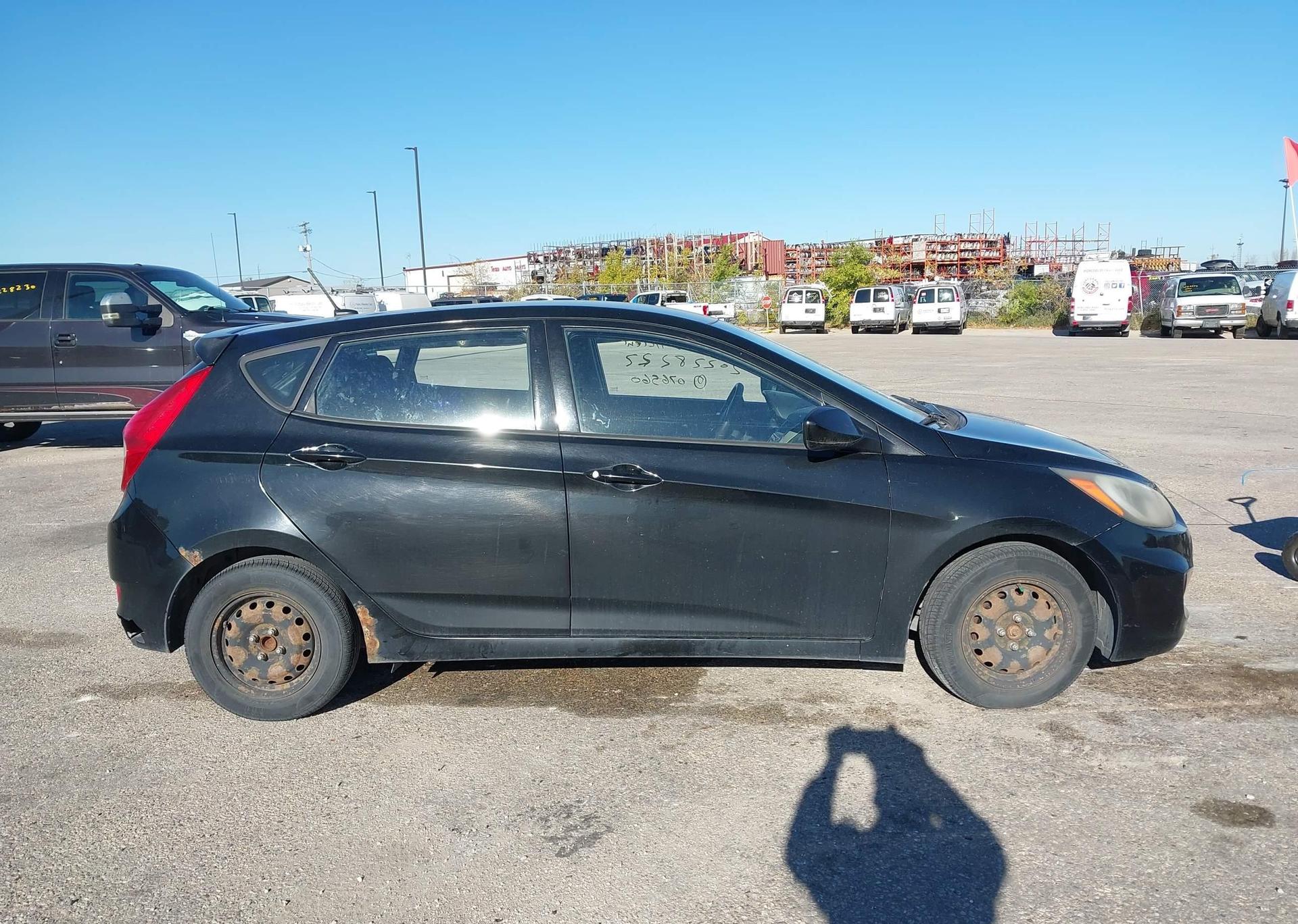 2013 HYUNDAI ACCENT GL