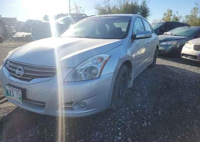 2012 NISSAN Altima S